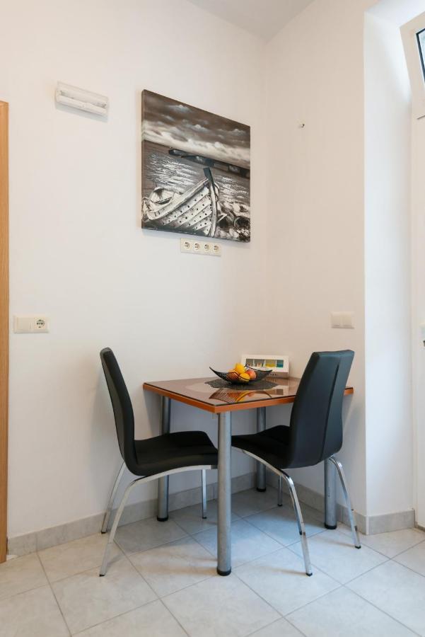 Guesthouse Sanela بومينا المظهر الخارجي الصورة