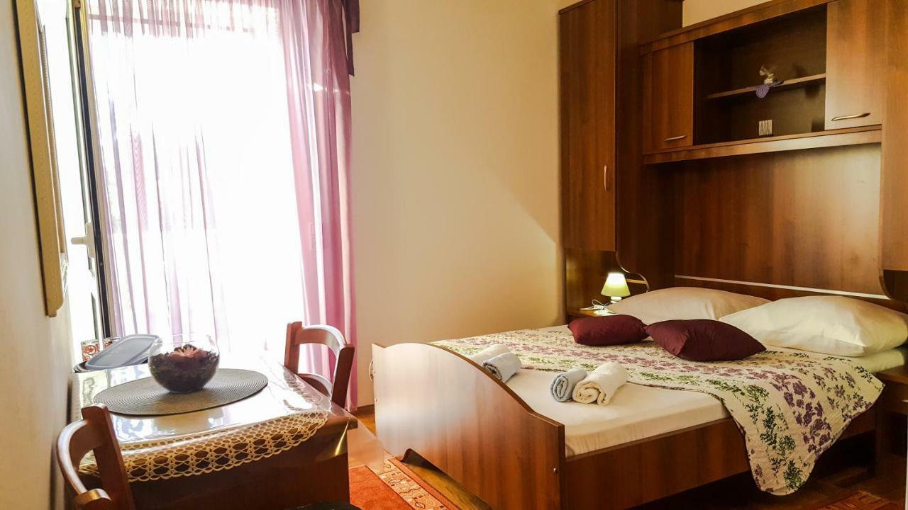 Guesthouse Sanela بومينا المظهر الخارجي الصورة